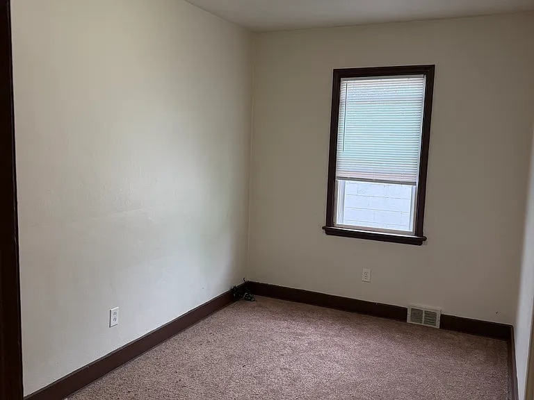 742 Lorenz Ave #2 — Photo 7