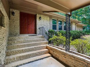 2032 Gunstock Dr, Stone Mountain, GA 30087