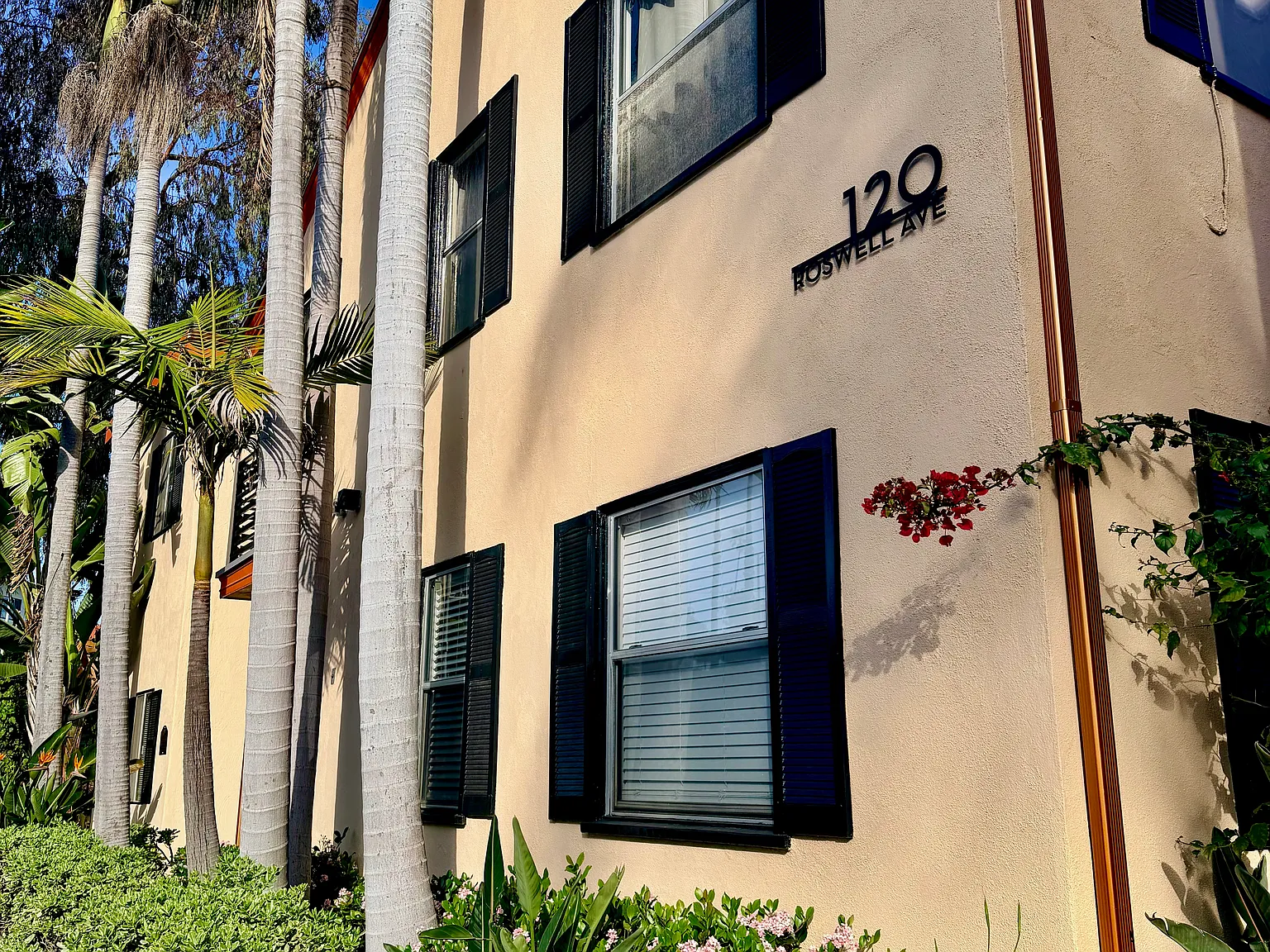 2 bed, 750 sqft, $2,170 — Photo 3