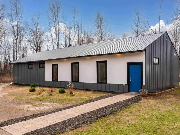 8384 Pequaywan Lake Rd, Duluth, MN 55803