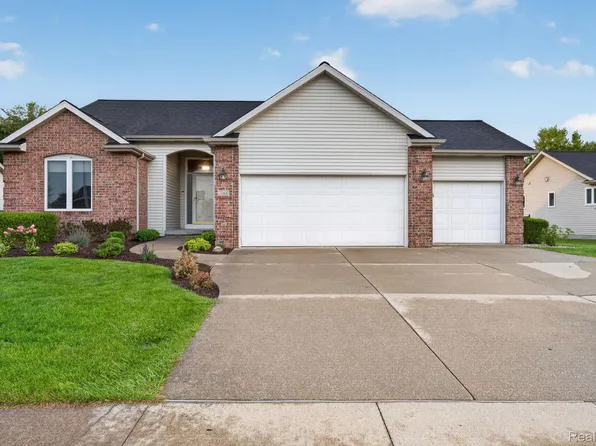 7168 Parkridge Pkwy, Swartz Creek, MI 48473