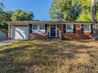 1337 Pineglen Dr, Riverdale, GA 30296