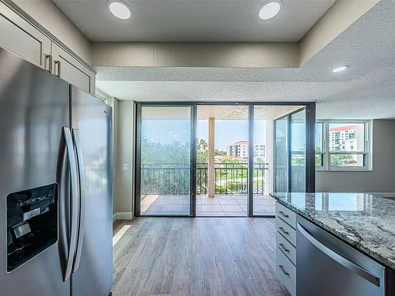 6177 Sun Blvd #404 — Photo 4