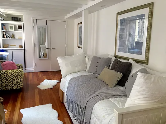 Rented by SP Realty | media 21