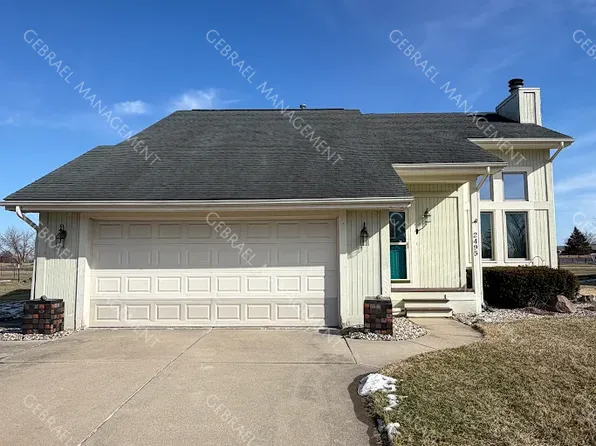 2495 Solarwood Dr, Davison, MI 48423