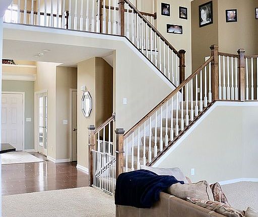 2nd image of 123 Sourwood St