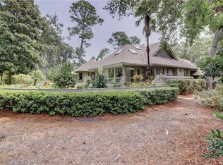 2 Strawberry Hill Rd, Hilton Head Island, SC 29928