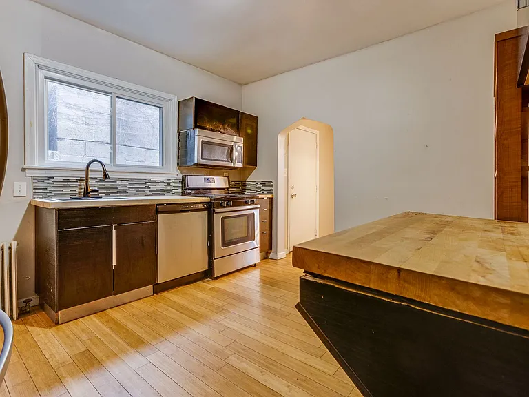 12 E Sycamore St — Photo 10