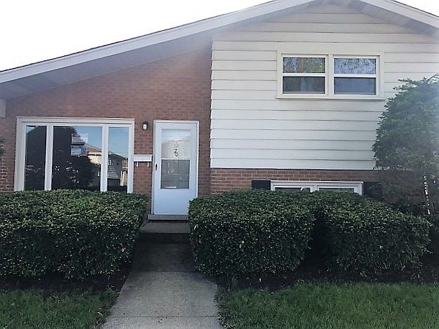 1st image of 70 52nd Ave