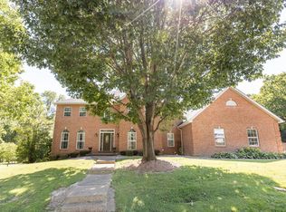 202 Woodland Ct, O Fallon, IL 62269
