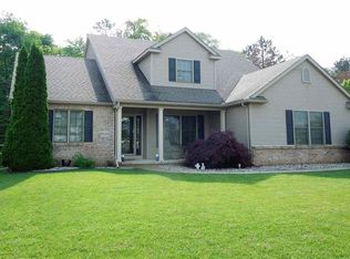 9132 Cedar Ridge Ln, Temperance, MI 48182