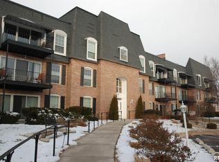 4900 N Knoxville Ave APT 101A, Peoria, IL