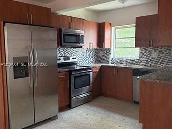 4th image of 6473 SW 25th St #6473