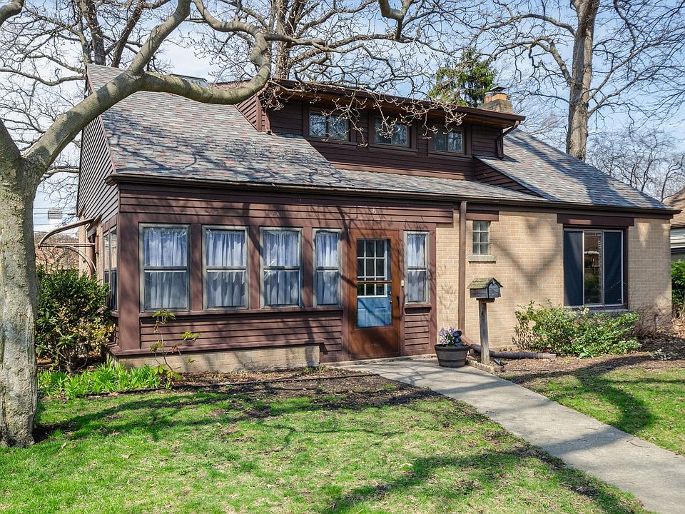 1st image of 8 Smithwood Dr