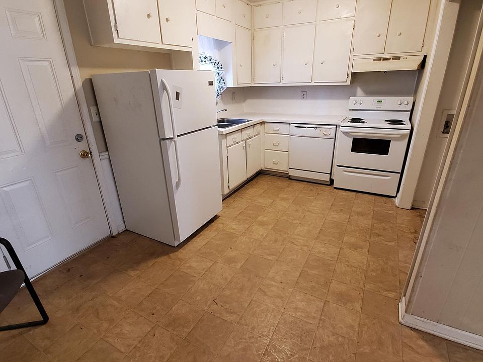 2nd image of 4781 Valley Dale Dr SW #B