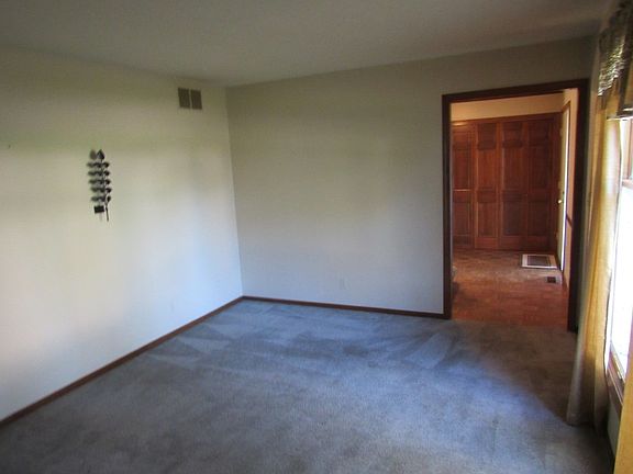 4th image of 11890 N Pebble Ln