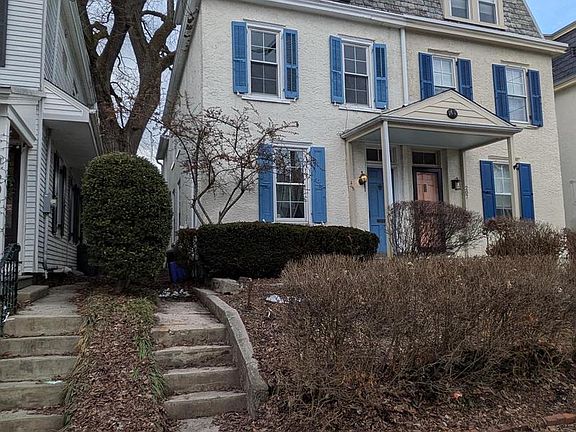2nd image of 205 E Evergreen Ave