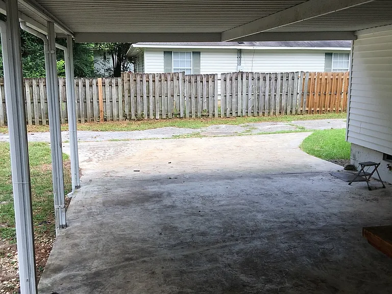 216 N Lipona Rd — Photo 17