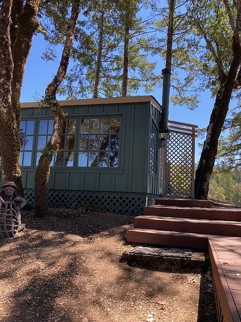 2nd image of 3568 Chinquapin Dr