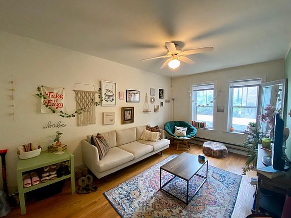 2nd image of 2146 N Dayton St APT 102