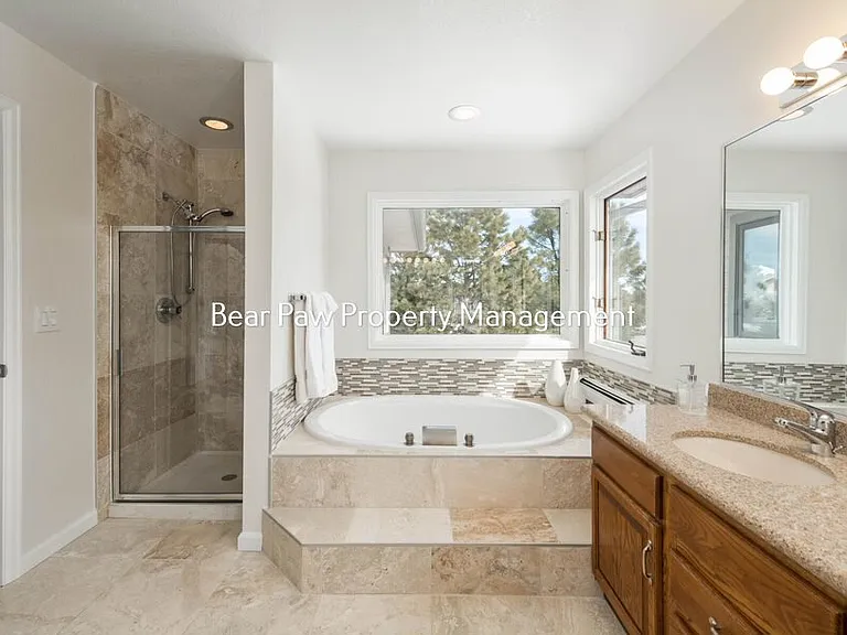 23768 Shooting Star Dr — Photo 8
