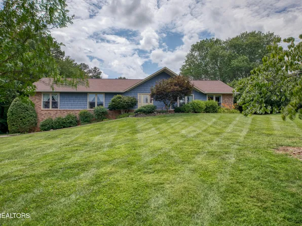 909 Woodsmoke Cir, Knoxville, TN 37934