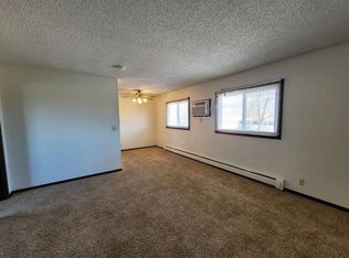 345 Clymer Rd #1, Hiawatha, IA 52233