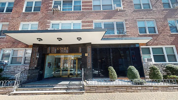 Rented by Metro Garden Realty NYC | media 2