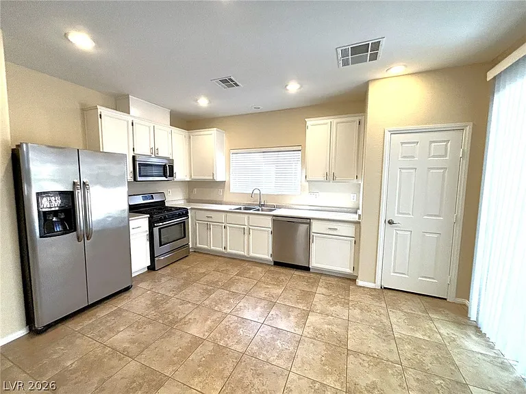 761 Anacapri St — Photo 11