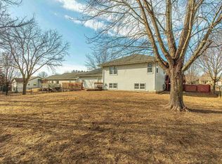 411 Scott Dr, Deforest, WI 53532