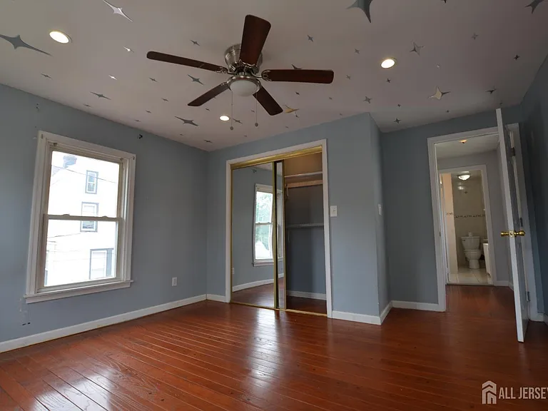 259 Main St — Photo 19