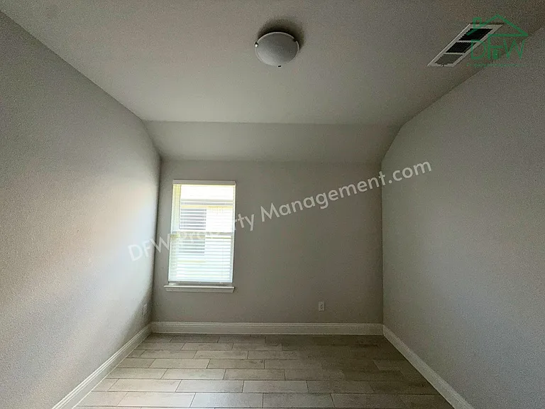 609 Tartane Dr — Photo 22