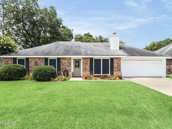 202 Shady Park Dr, Lafayette, LA 70508