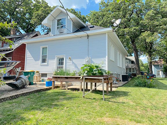 2nd image of 617 Oak Ln