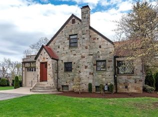 1887 Cliff St, Coraopolis, PA 15108