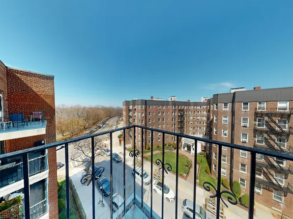 7401 Shore Road image 5 of 13