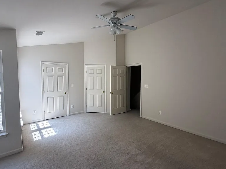 13643 Saint Johns Wood Pl — Photo 28