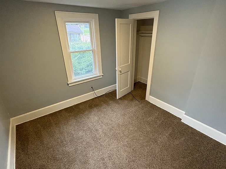 1449 Laffer Ave — Photo 11