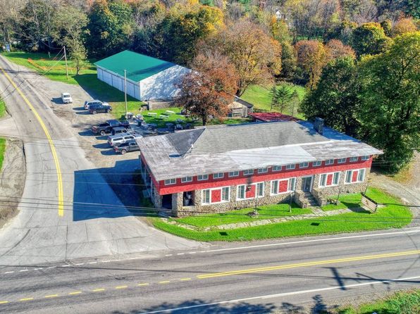 10 Quaker Lake Rd, Friendsville, PA 18818