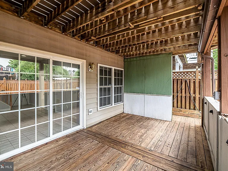 24635 Kings Canyon Sq — Photo 56