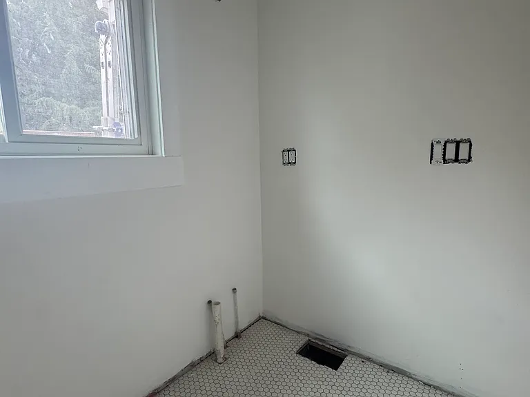 5707 Wellesley Ave #1 — Photo 11