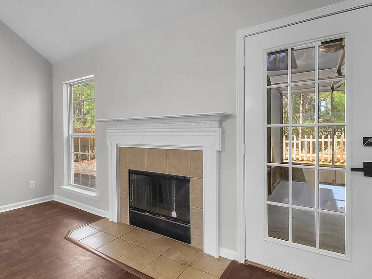 132 Pampas Dr — Photo 34