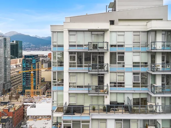 928 Beatty St #3608, Vancouver, BC V6Z 3G6