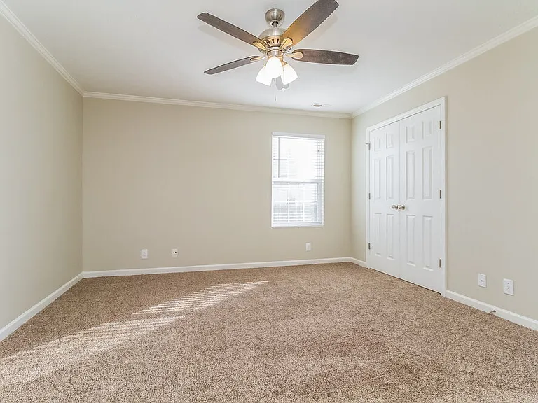 1449 Westview Dr — Photo 9