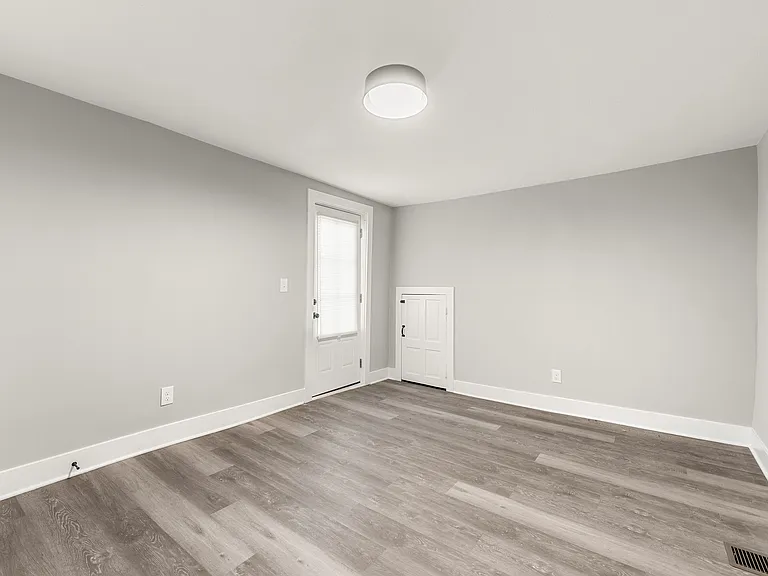 37386 Detroit Rd — Photo 29