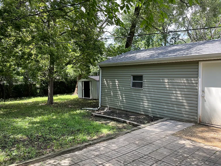 2121 SW Morningside Rd — Photo 31