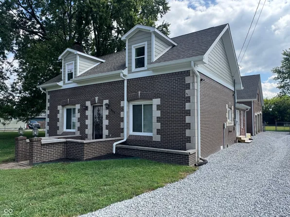 307 W Pierce St, Whitestown, IN 46075