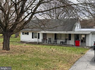 34 Carlisle Rd, Newville, PA 17241