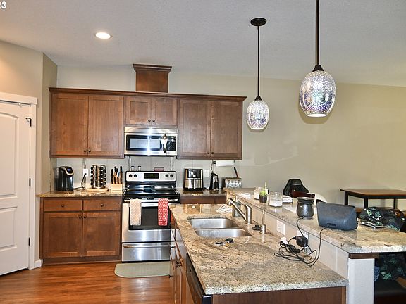 4th image of 4210 NE 34th Way