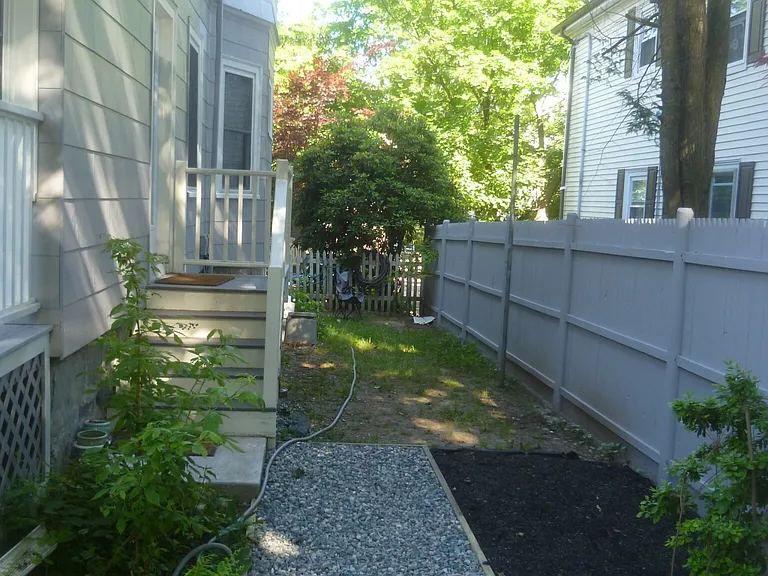56 Hobson St #G — Photo 11